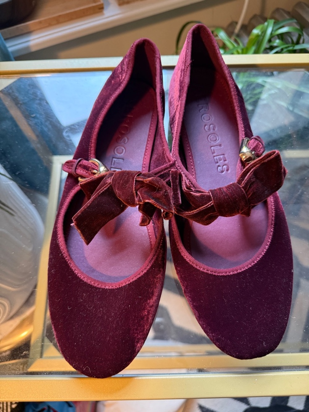 AEROSOLES Women's Burgundy Velvet Bow Flats
